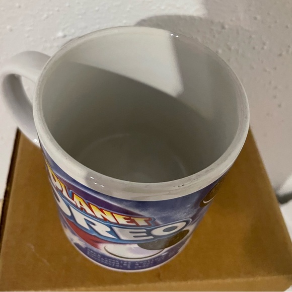 Nabisco Planet Oreo Cookie Astronaut Alien Space Coffee Collectible Coffee Mug. - Picture 5 of 6